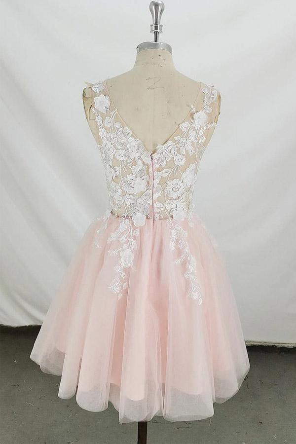 Vestido de fiesta corto de tul escote en V línea A