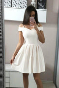 A-Line Spaghetti Straps Satin Homecoming Dress Short Prom Dress
