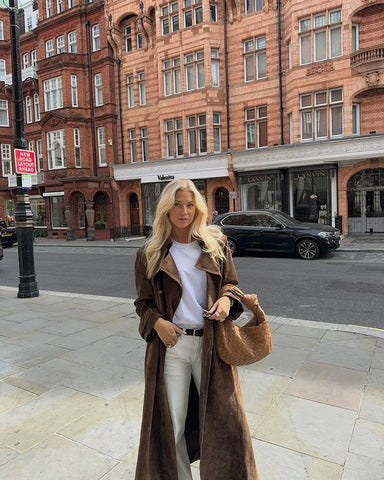 Arlyssia – Langer Trenchcoat aus Samt 