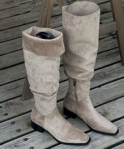 Schicke klobige Stiefel mit Reißverschluss in Beige aus Wildleder 
