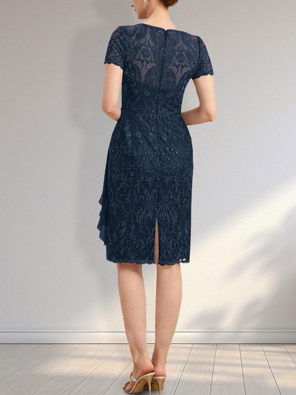 Etuikleid mit Rundhalsausschnitt, Illusion-Effekt, knielang, aus Chiffon mit Spitze, Rüschen und Pailletten – ideal für die Mutter der Braut