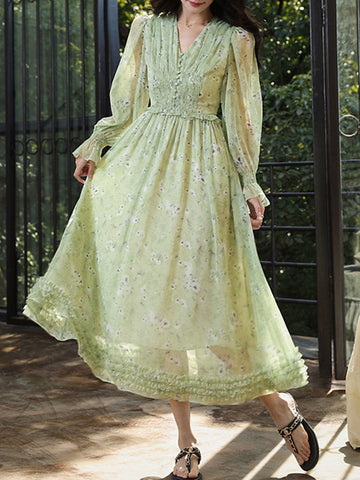 Camila – Kurzes Kleid mit Blumenmuster und ausgestellten Ärmeln 