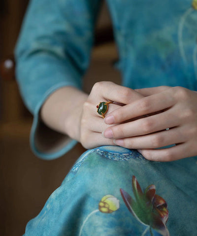 Anillos de jade dorado en plata de ley verde estilo 