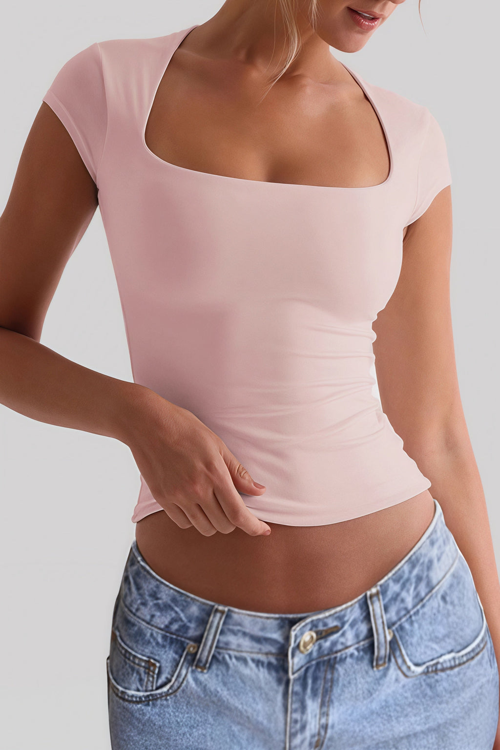 Solid U-Neck Cropped Slim T-shirt