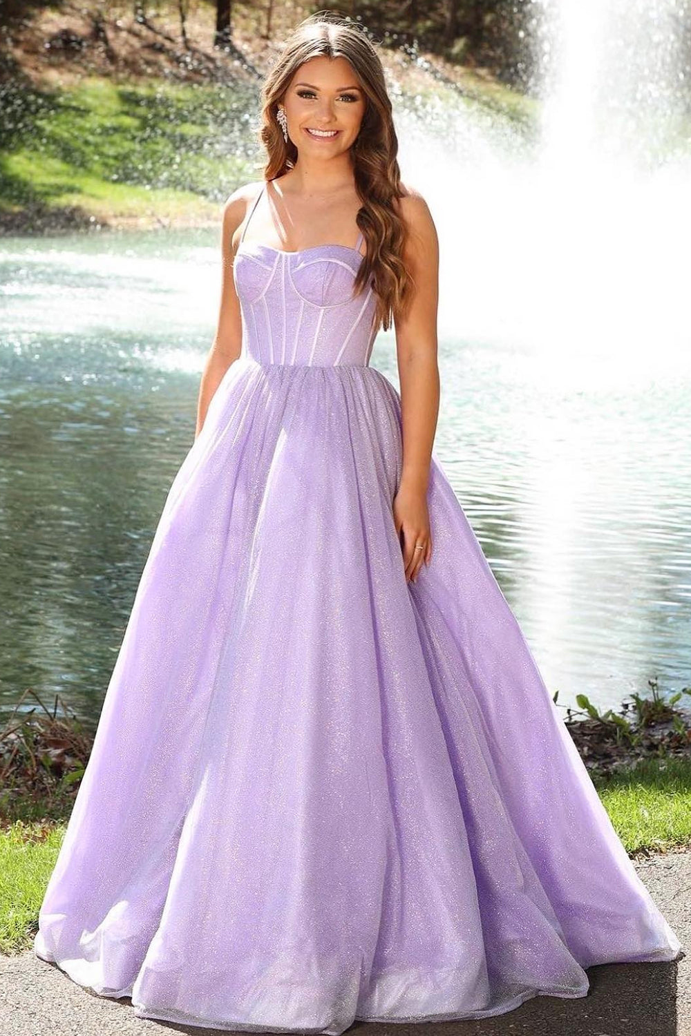 Langes, hellviolettes A-Linien-Abendkleid mit Spaghettiträgern