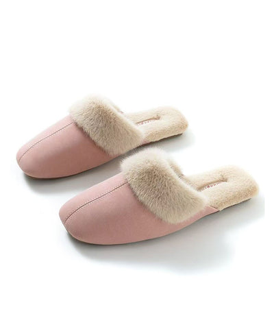 Handgemachte bequeme rosa Hausschuhe mit flauschiger Wolle 