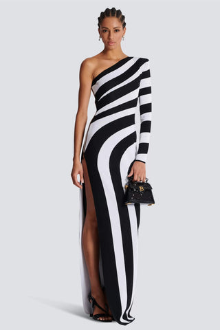 Kimberley – Gestreiftes Maxikleid aus Strick mit One-Shoulder-Träger 