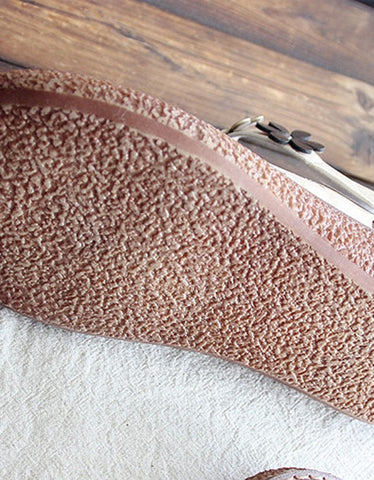 Bequeme Retro-Sandalen aus Leder mit dicker Sohle 