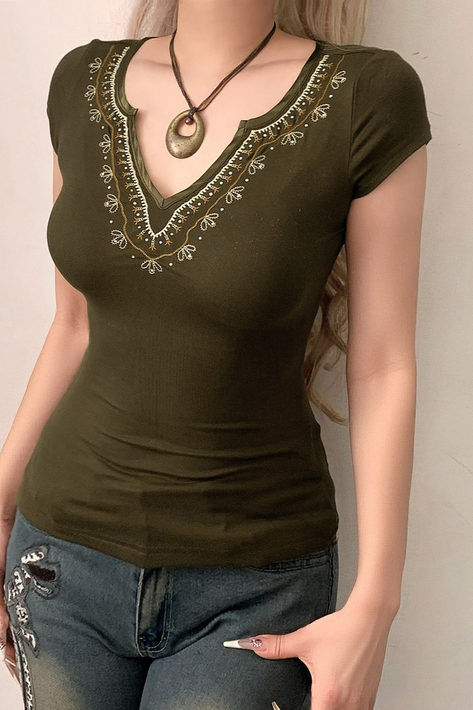 Retro V Neck Embroidered Knit Blouse
