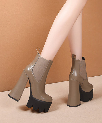 Nuevas botas de tacón alto con plataforma y empalme en color caqui 