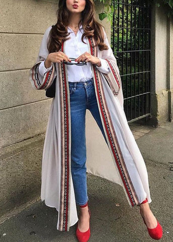 Cárdigan holgado de gasa con lazo en la cintura, bordado en negro y manga larga 