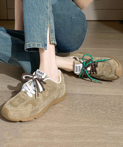 Zapatos planos deportivos con plataforma y cordones color caqui para mujer 