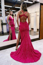 Vestido de fiesta largo de sirena con escote en V y lentejuelas fucsias con espalda abierta