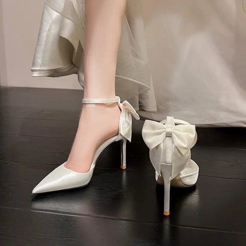 Neue High Heels Damen Dünne Fersenriemen Satin Weiß Hochzeitsschuhe Schmetterling Brautschuhe 