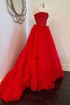 Vestido de fiesta largo rojo de princesa, corte A, tirantes finos y apliques con volantes