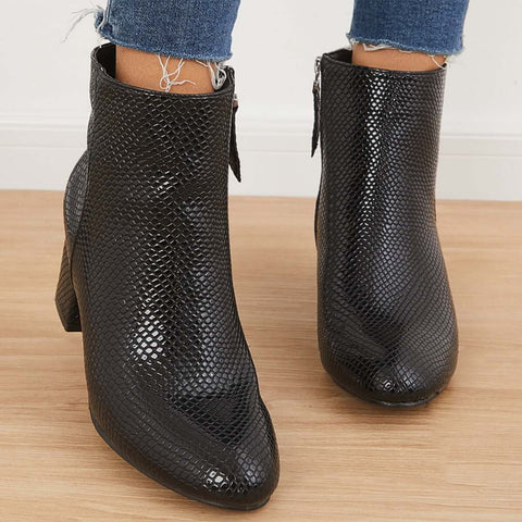 Stiefeletten mit klobigem Blockabsatz und mittelhohem Absatz 