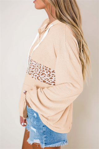 Tops casuales con cuello, capucha y cremallera con bolsillo y estampado 