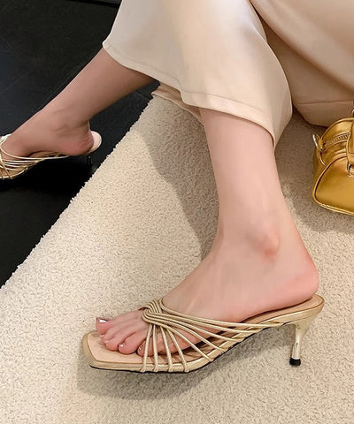 Aprikosenfarbene französische Sandalen mit Peep-Toe aus Kunstleder 