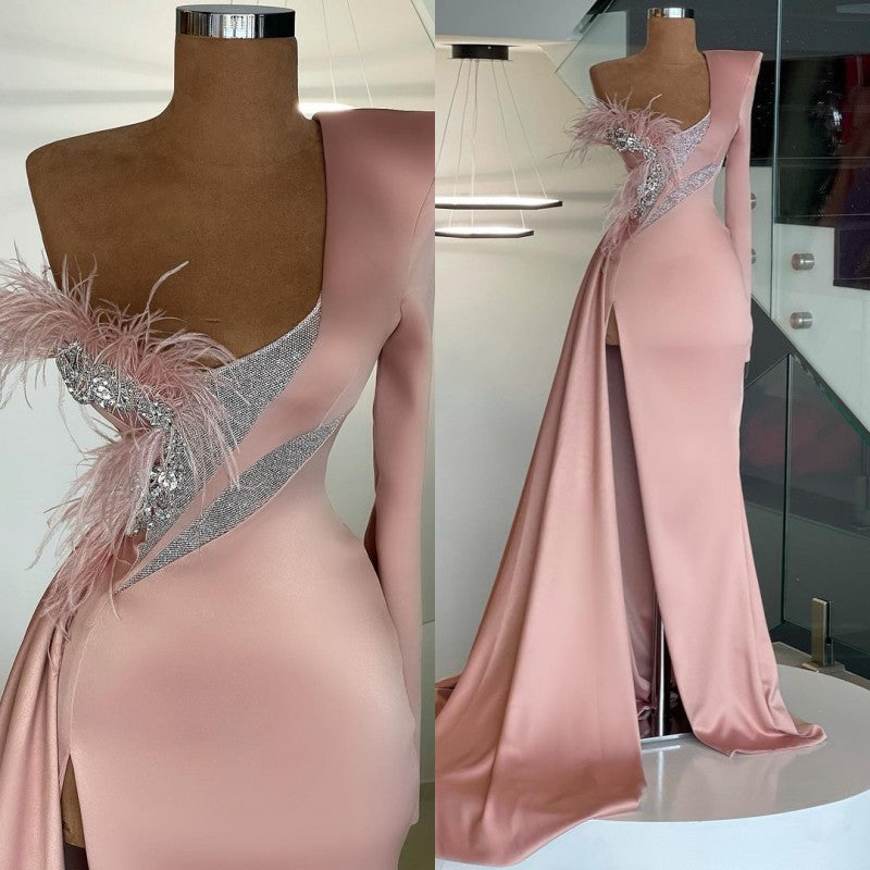 Atemberaubendes Meerjungfrauen-Abendkleid mit langen Ärmeln, One-Shoulder-Schulter und langem Schlitz