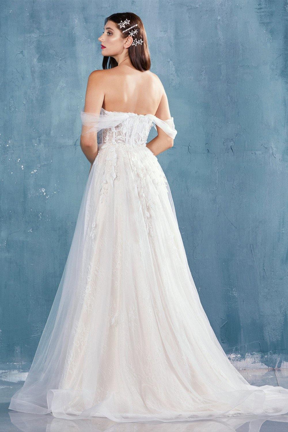 Langes schulterfreies Brautkleid