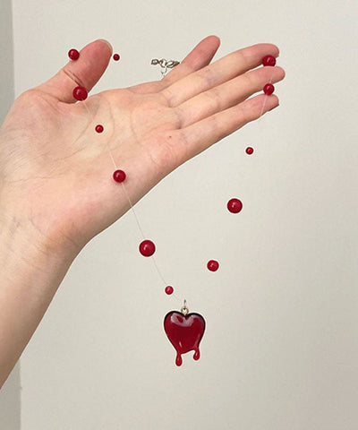 Moderne Halskette mit Anhänger „Love“ aus Mulberry-Legierung 