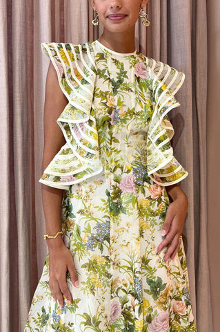 Romantisches Midikleid mit Blumenmuster und Schnürung auf der Rückseite und Rüschenärmeln 