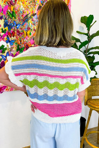Suéter de punto de crochet multicolor con volantes 