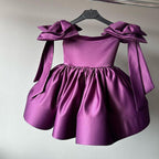 Precioso vestido de bautismo para niña con lazo y vestido de princesa para primera comunión. 