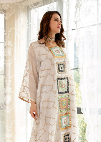 Kurzes weißes Maxikleid aus Tüll mit O-Ausschnitt und Blumenstickerei, lange Ärmel 