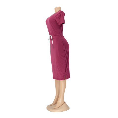 Vestido midi básico de color liso con cintura elástica y manga corta: vestido cómodo y elegante para mujer. 