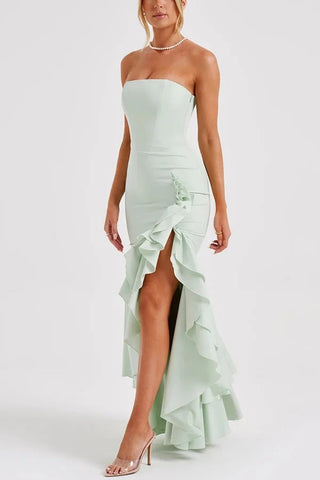 Sexy schulterfreies, schmal geschnittenes Maxikleid mit unregelmäßigem Saum 