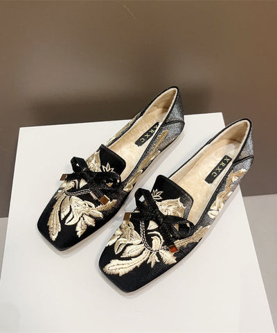 New Retro Black Embroidered Flat Feet Shoes Fuzzy Wool Lined