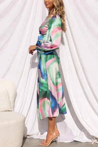 Vestido midi con aberturas y estampado neón de satén Own The Evening 