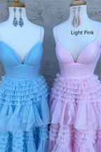 Vestido de fiesta largo rosa con tirantes finos y corte en A y abertura