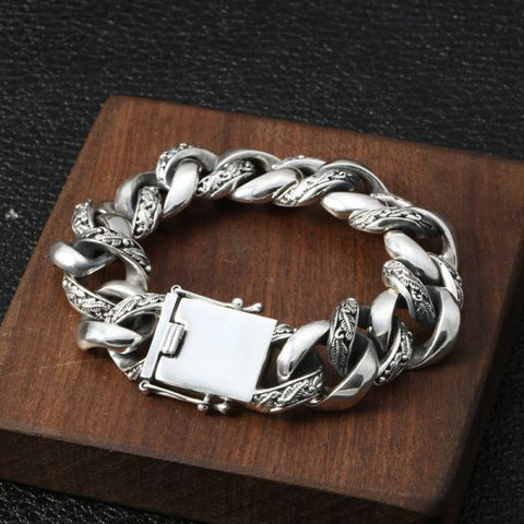 Pulsera de cadena de eslabones tallada en plata de ley 