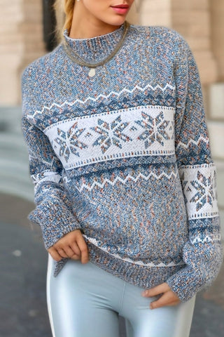 Chic Christmas Turtleneck Snowflake Sweater
