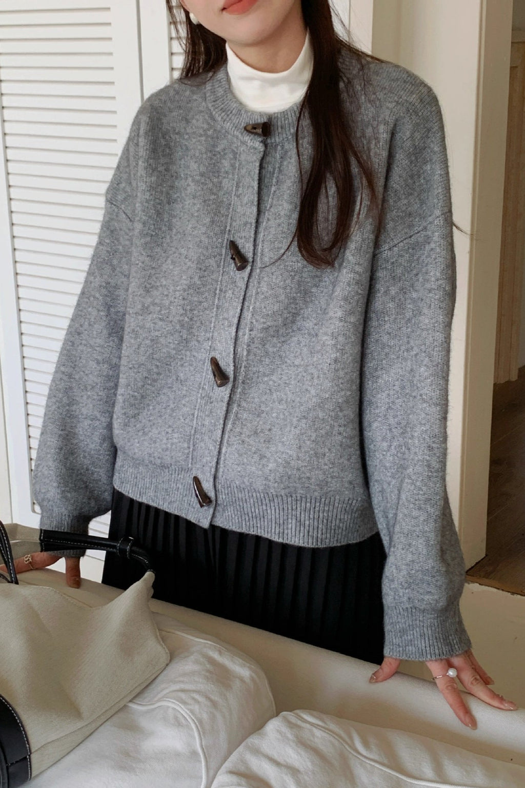 Retro Toggle-Button Loose Short Knit Cardigan
