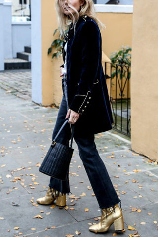 Bohemian Rhapsody – Zweireihiger Mantel mit Klappe aus Samt 