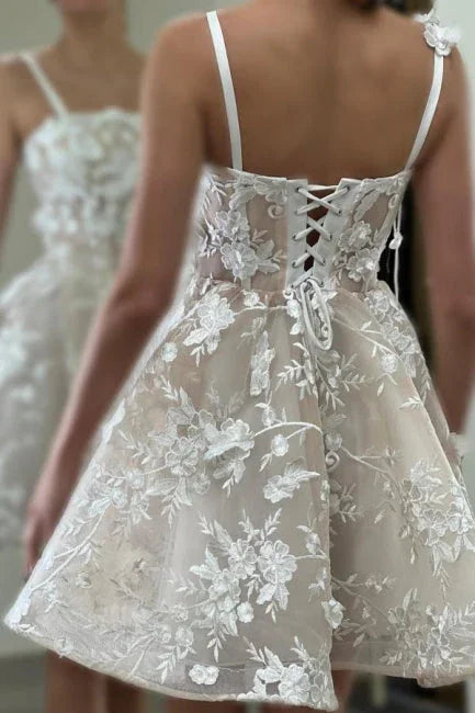Beautiful A-Line Tulle Lace Spaghetti Straps Sleeveless Short Wedding Dress With Appliques