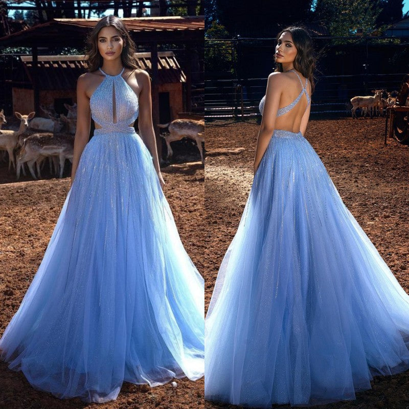 Langes, halterloses Tüll-Abendkleid mit Perlenstickerei