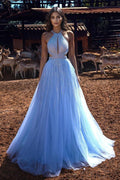 Langes, halterloses Tüll-Abendkleid mit Perlenstickerei
