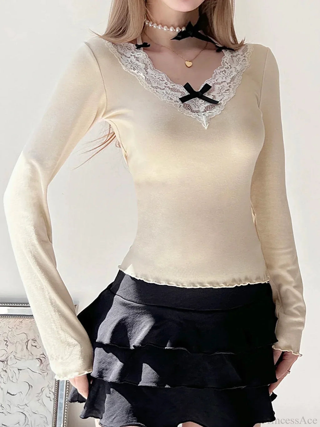 Bow Patchwork Lace Trim Halter V-Neck Long Sleeve Knit Top