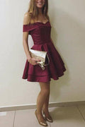 Elegante vestido corto de graduación sin hombros para fiesta de bienvenida