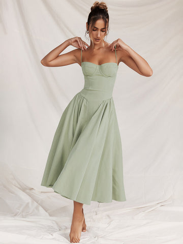 Vestido de corsé con tirantes finos y espalda descubierta para fiesta de cumpleaños y brunch. 