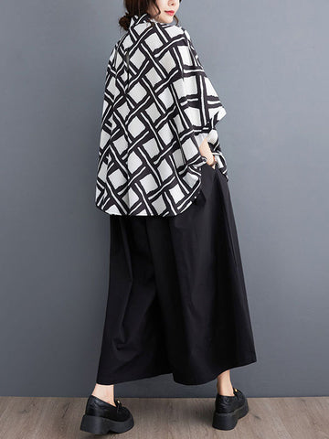 Blusas y camisas con solapas estampadas a cuadros con botones altos y bajos y mangas murciélago 