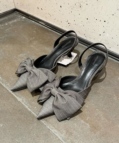 Edle graue High Heel Sandalen mit Schleife und spitzer Zehenpartie 