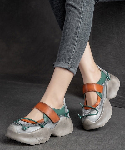 Zapatos casuales de plataforma amarilla de piel de vaca con hebilla y tacón alto de cuña 