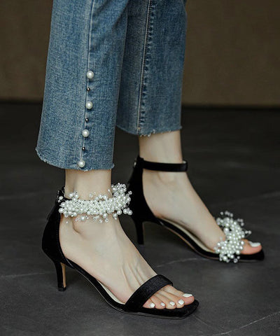 Sandalias francesas sexis de tacón alto con hebilla negra y cuentas para uñas 