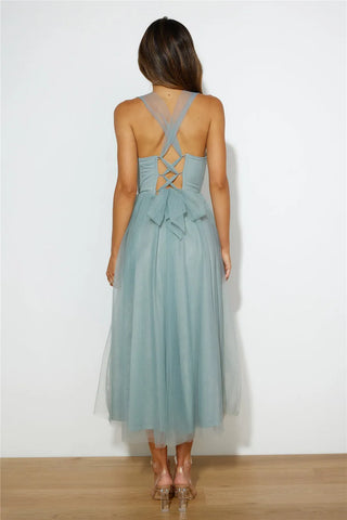 Vestido midi azul con corsé y cordones 