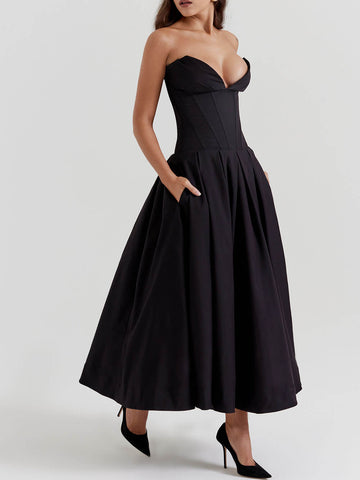Vestido midi negro sin tirantes 